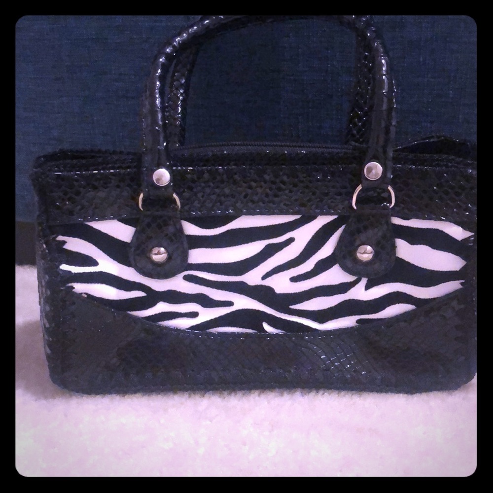 Cute zebra print hand bag!! Nwot!